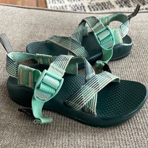 Chaco Unisex-Child Z1 Ecotread Sandal